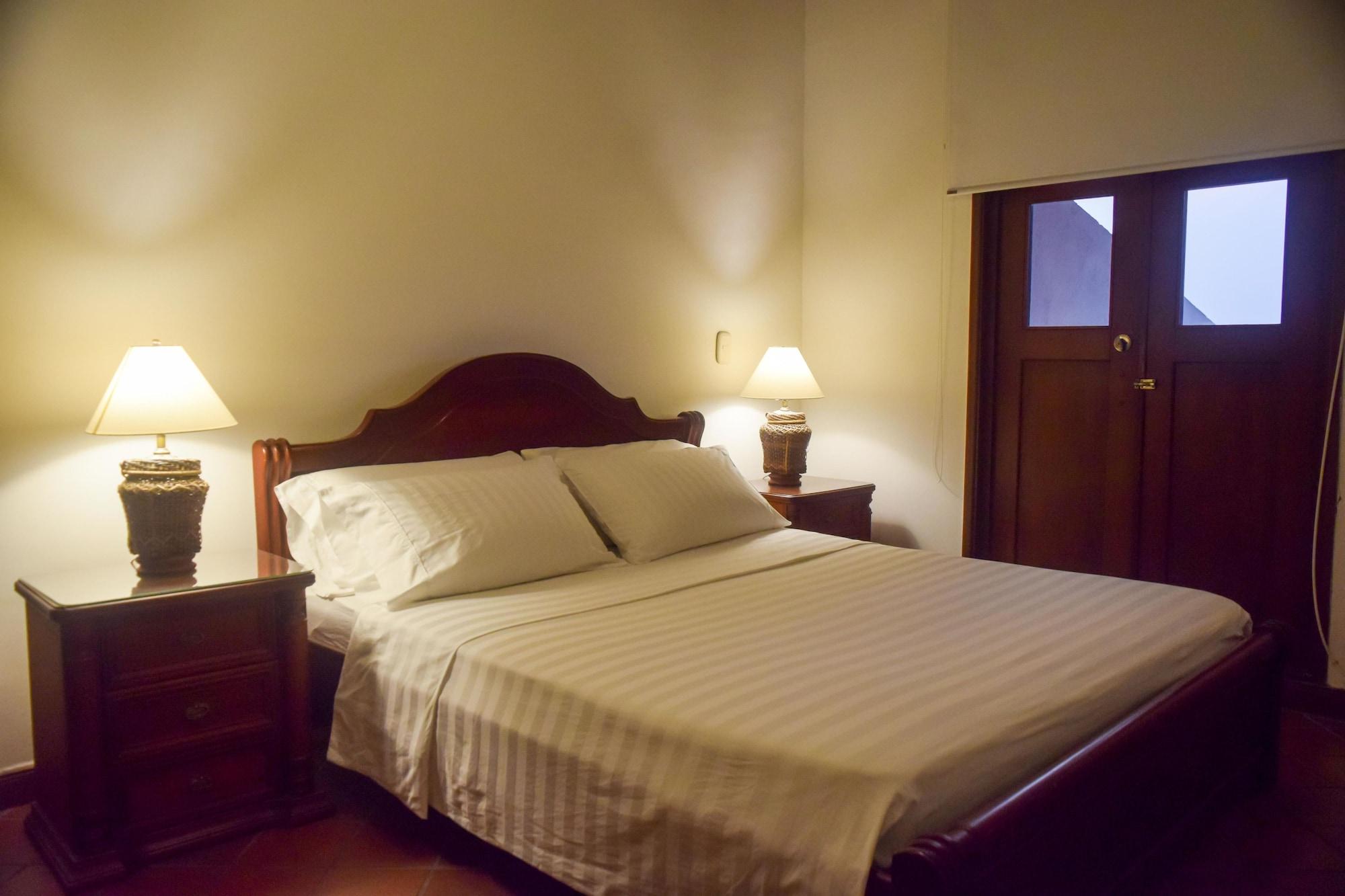 Hotel Colina De San Antonio Кали Экстерьер фото